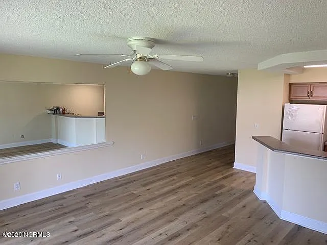 908 Resort Cir #507 — Photo 5