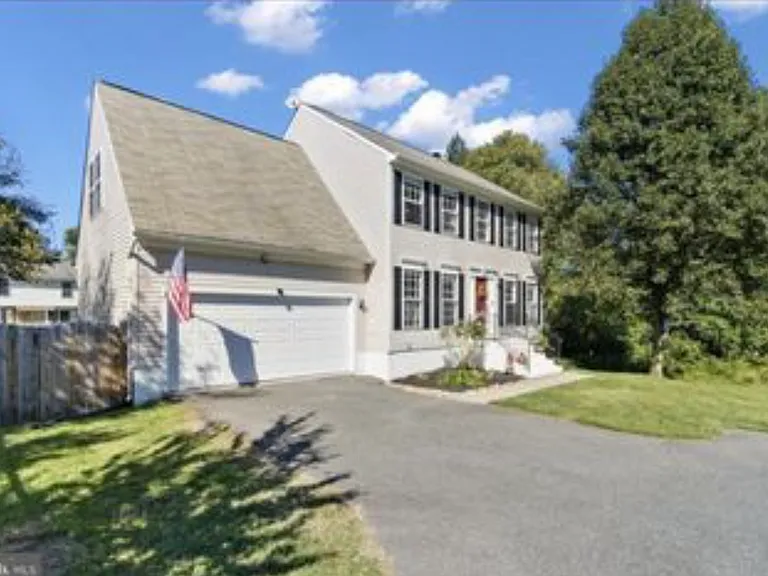 54 Little Oak Rd — Photo 1