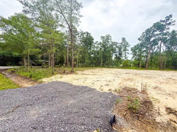 1215 Buckhorn St, Vidor, TX 77662