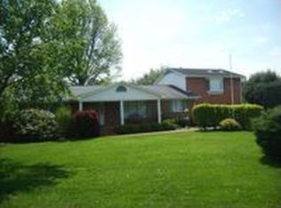 136 Kearns St, Lewisburg, WV 24901