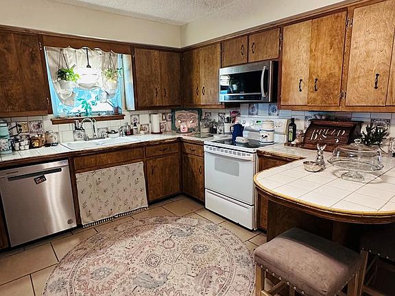 3rd image of 5332 N Wilson Way