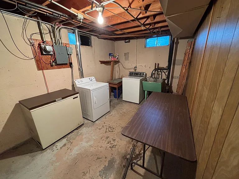 4806 Goldfinch Dr — Photo 18