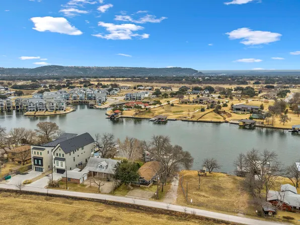 525 Ellen Williams Loop, Kingsland, TX 78639