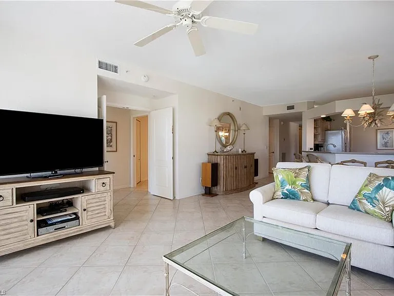 7655 Pebble Creek Cir #201 — Photo 4