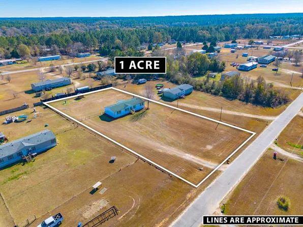 114 Jog Rd, Sylvester, GA 31791