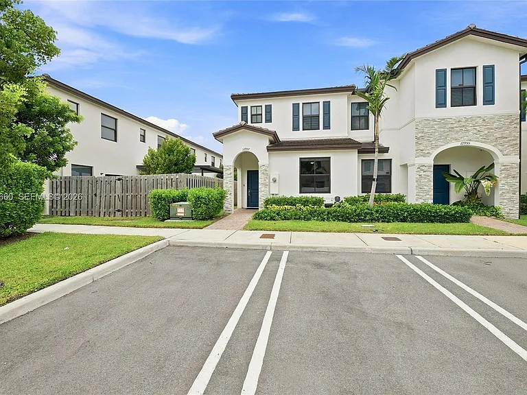 12957 SW 232nd Ln — Photo 2