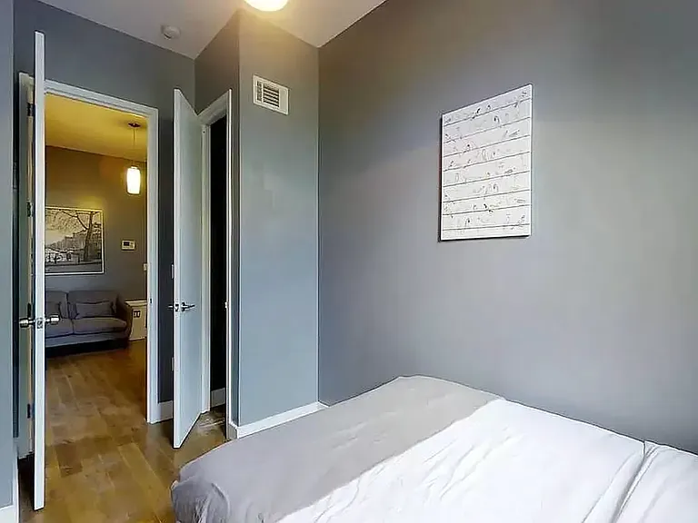 170 Suydam St #1F — Photo 6