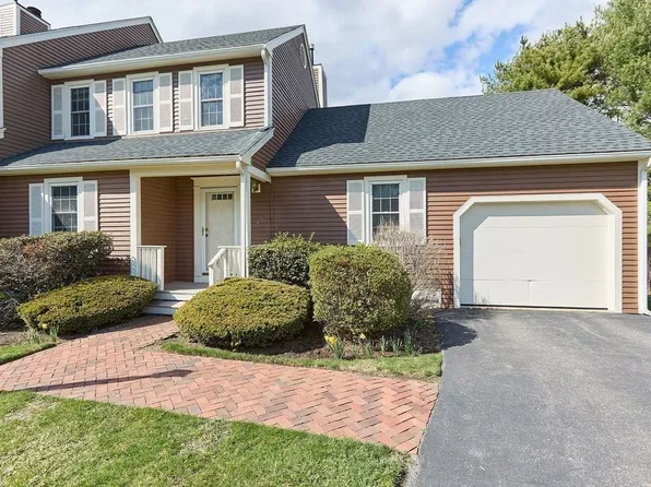 73 Cliff Dr #B, Taunton, MA 02780