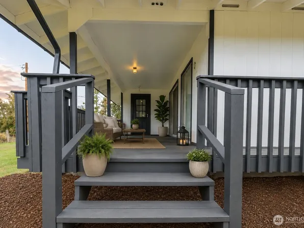 39411 Mountain Highway E, Eatonville, WA 98328