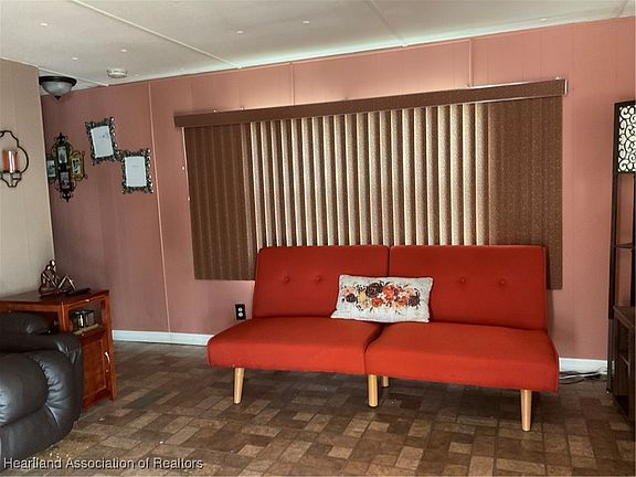 3rd image of 7 Clay St