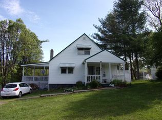 297 Fletchers Mountain Rd, Narrows, VA 24124