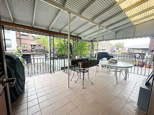 1st image of 2326 33rd Ave #1