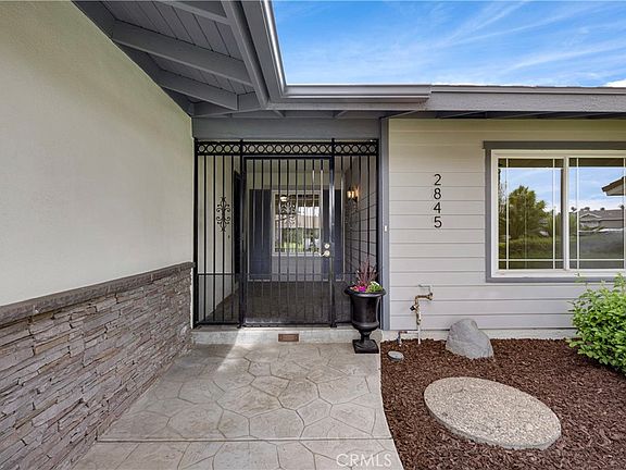 5th image of 2845 Roncador Pl