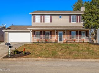 10131 Red Hellard Ln, Knoxville, TN 37923