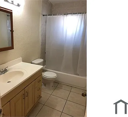 5322 NW 25th St #9 — Photo 10
