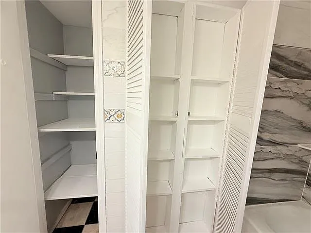 6320 Riverside Dr #233 — Photo 17