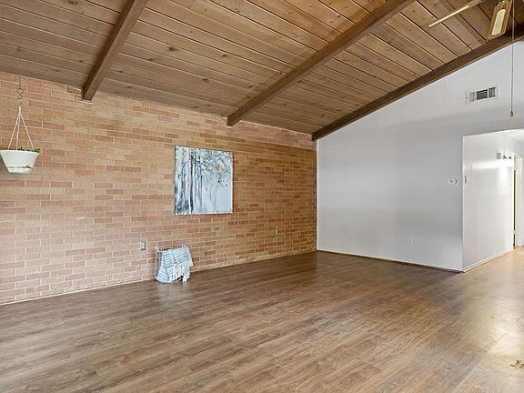 4th image of 4238 Glenhaven Dr