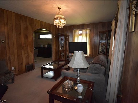 3rd image of 3012 Shannon Ave