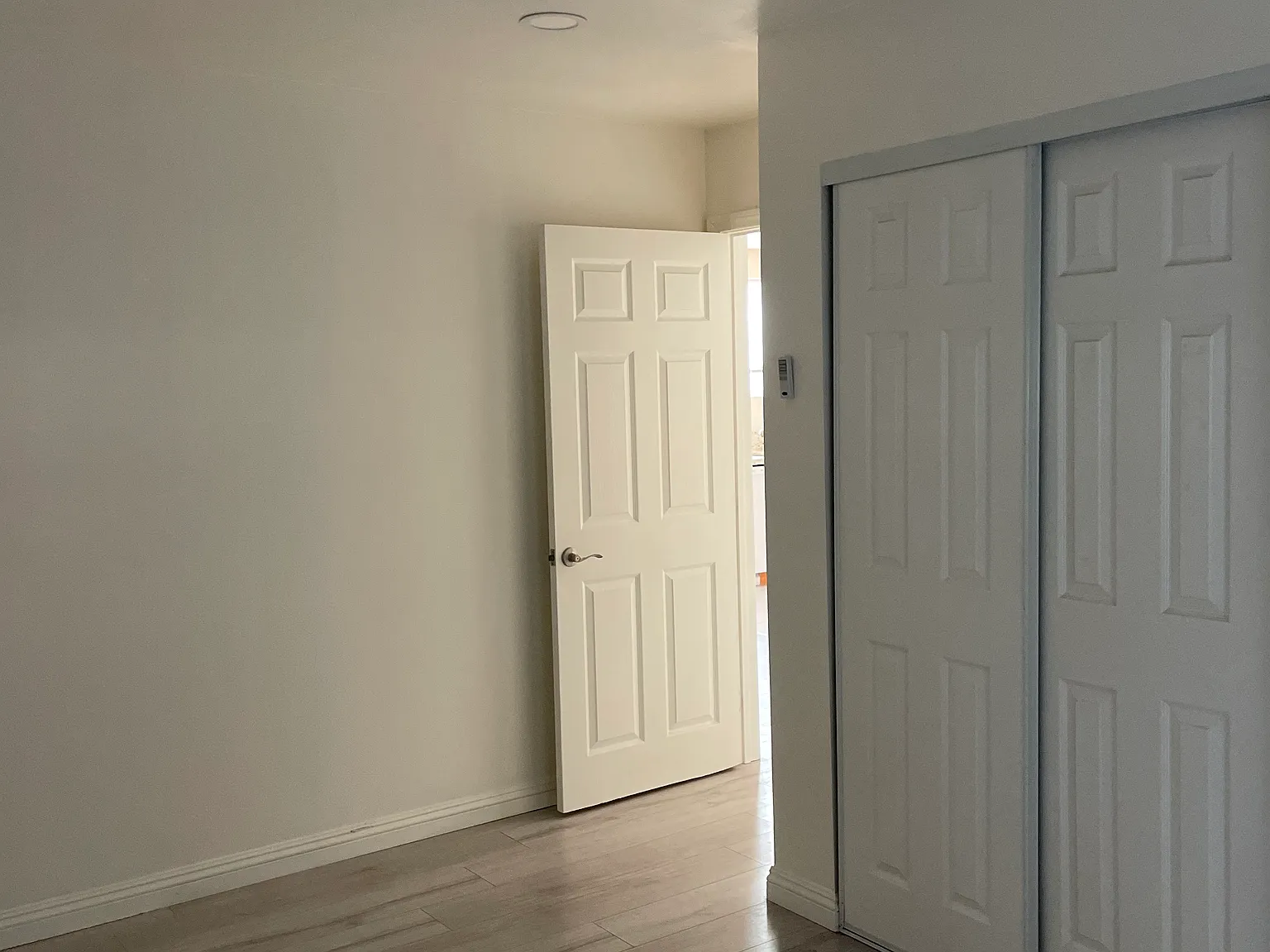 2 bed, $2,880 — Photo 4