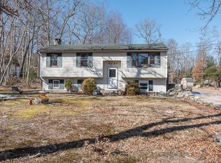 4247 S County Trl, Charlestown, RI 02813