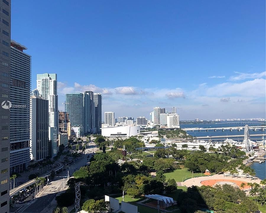 1st image of 325 Biscayne Blvd #2424