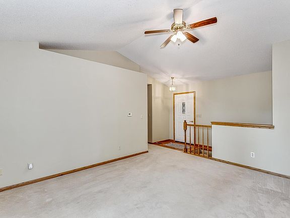 5th image of 2911 W 4th Ave