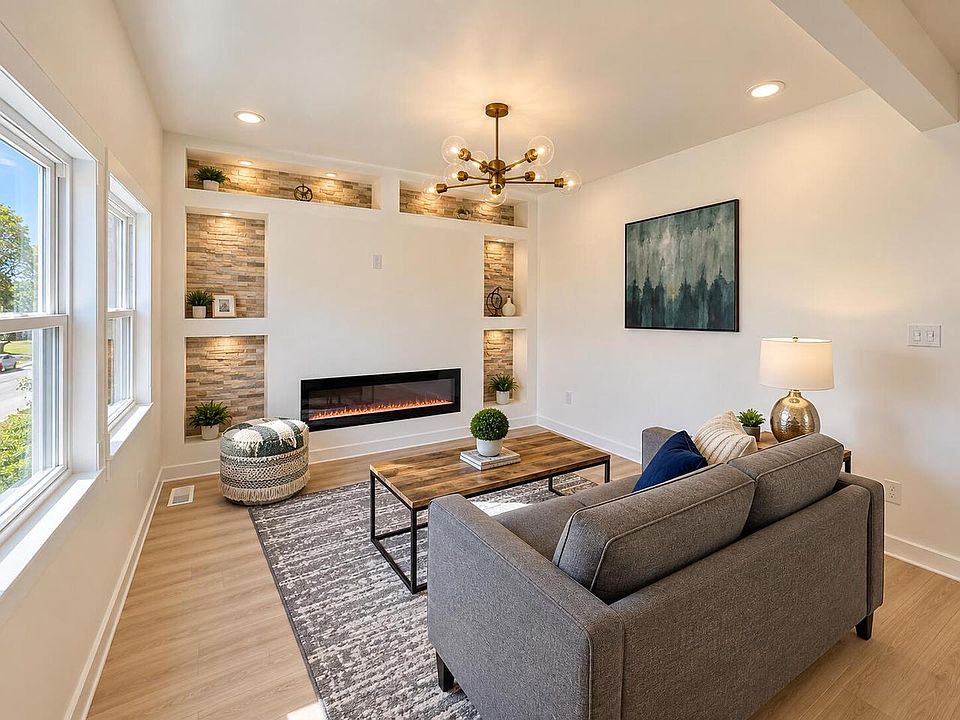 1st image of 2932 W Walnut STREET