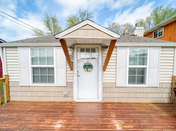 4026 Donnely Rd, Jackson, MI 49201