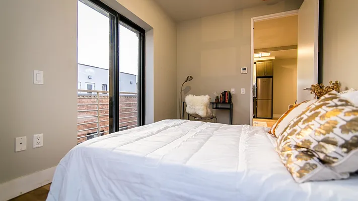 Rented by Nooklyn NYC LLC | media 6