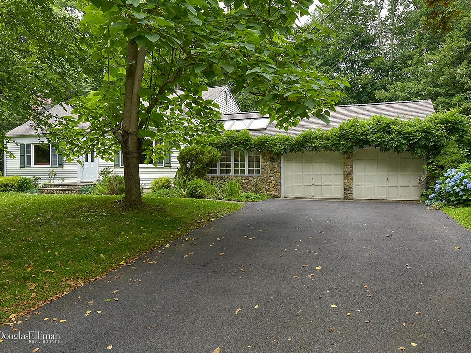 1st image of 12 Hillandale Dr