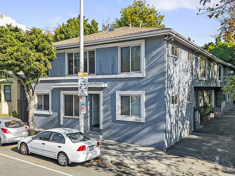 1224 N Fairfax Ave #2 — Photo 33