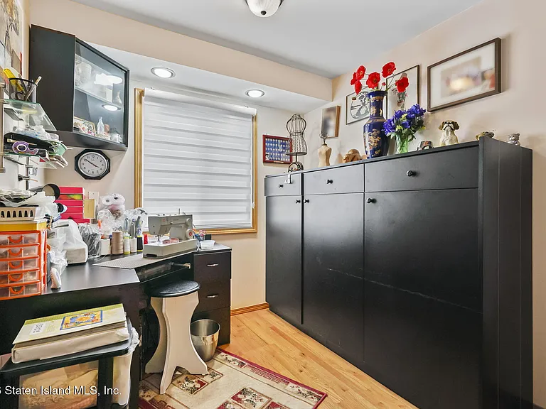 40 Devens St #1&2 — Photo 37