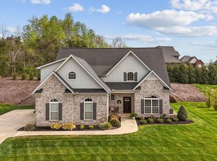 2324 Wolf Crossing Ln, Knoxville, TN 37932
