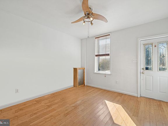 3rd image of 2433 E Dauphin St