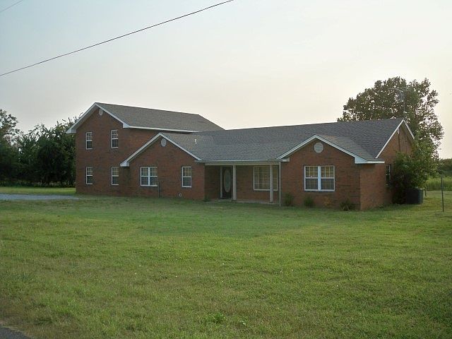 1st image of 4070 County Street 2840