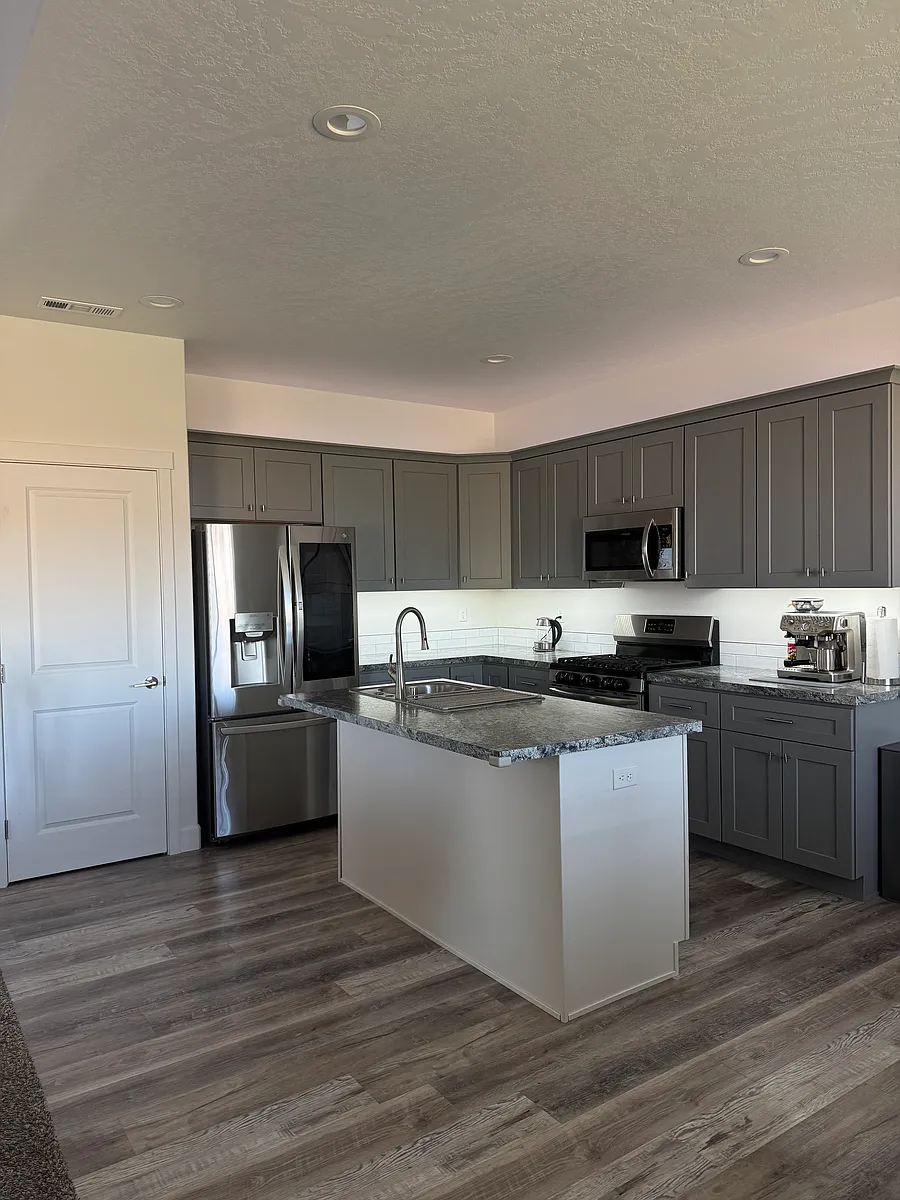 Building Photo - 7813 Coldwater Dr