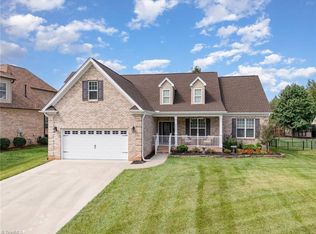 4677 Orchard Grove Dr, Clemmons, NC 27012