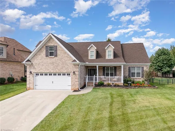 4677 Orchard Grove Dr, Clemmons, NC 27012