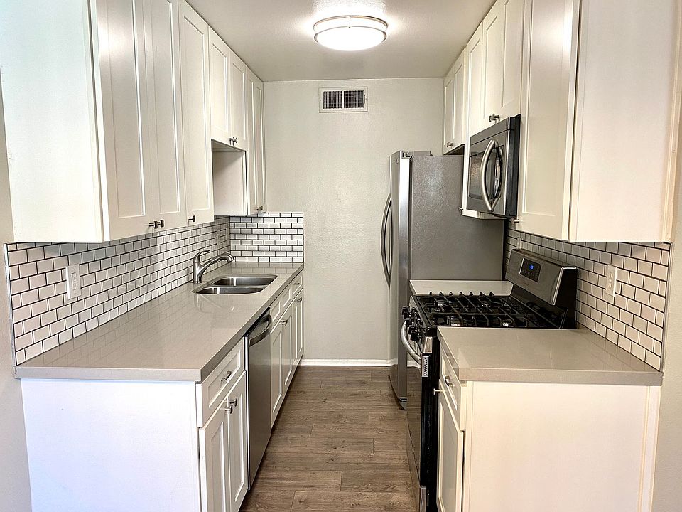 1st image of 15928 Vanowen St APT 202
