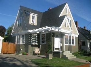 7051 N Albina Ave, Portland, OR 97217