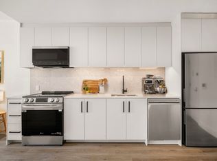 65 Dupont St #404, Brooklyn, NY 11222