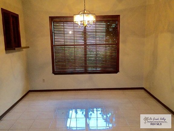 3rd image of 348 Creekbend Dr