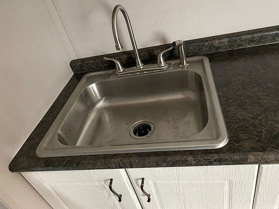 3rd image of 1513 W Crockett St #52
