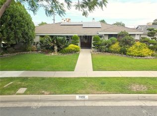 3907 Country Club Dr, Lakewood, CA 90712