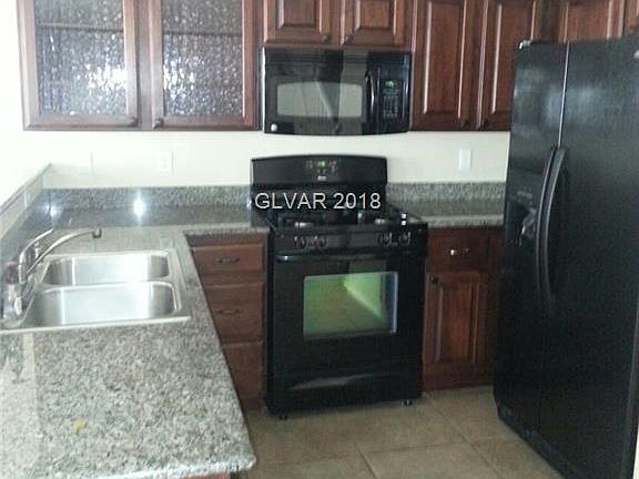 3rd image of 8224 Wildwood Glen Dr