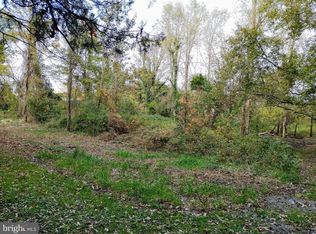 7111 Temple Hill Rd, Temple Hills, MD 20748