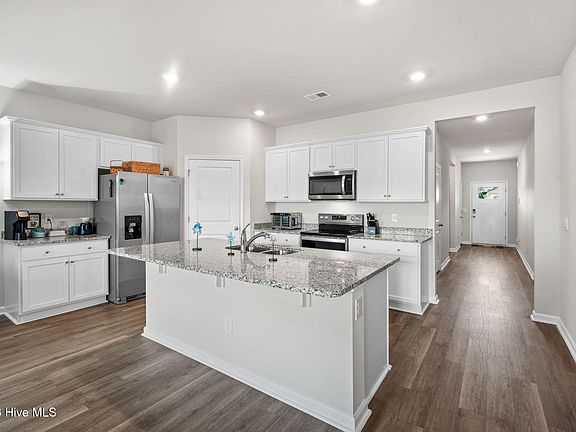 4th image of 926 Shipley Way SW