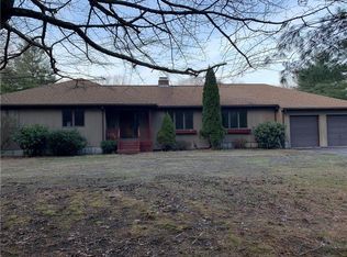 1535 Snake Hill Rd, Glocester, RI 02857