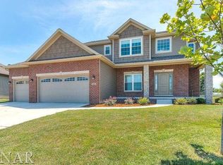 1525 Stoneroller Cir, Bloomington, IL 61705