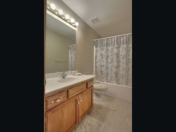 Full Bath on Main Level!